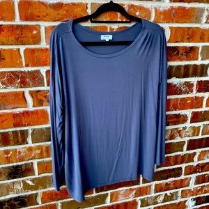 Gray PIKO top. Size small